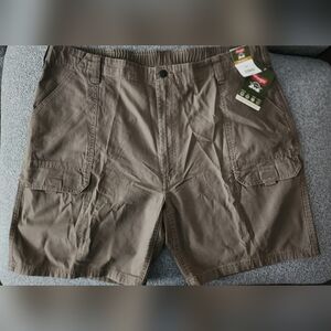 NEW Men's Wrangler Brown Cargo Shorts NEW Waist 42